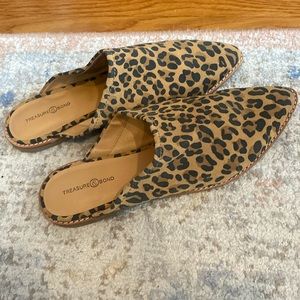 Treasure and bond leopard mules